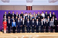 东方广场高端商务金融服务集聚区等八大产业组团首度亮相