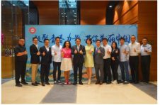 走出江苏 连线北京 眺望全球市场 南京云锦博物馆馆长递出文化名片